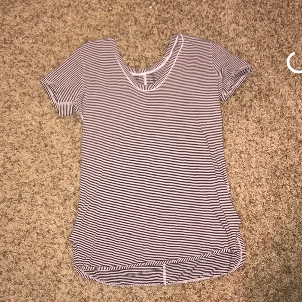 Short sleeve black & purple striped  V-neck